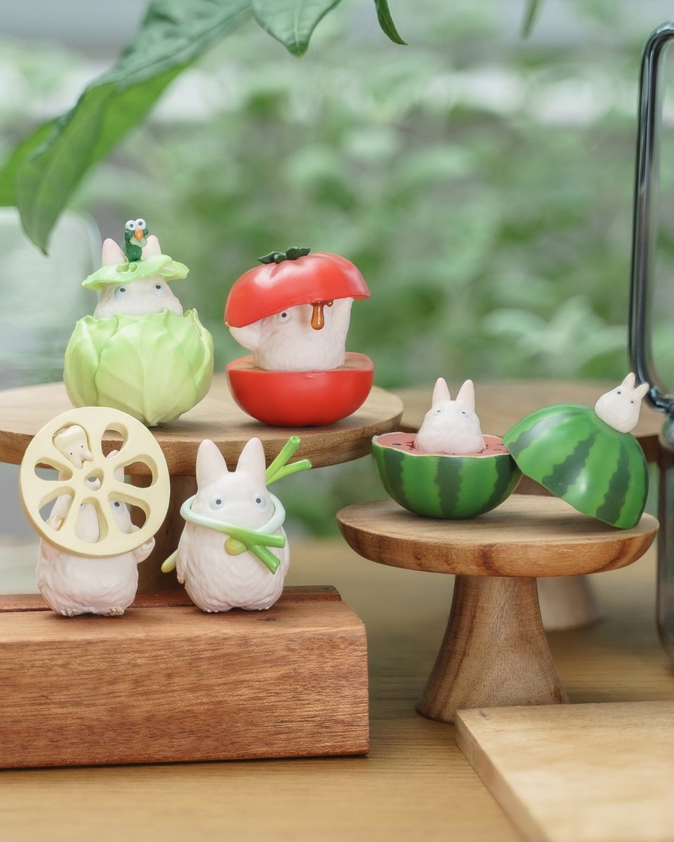 ghibligoodsfan's tweet photo. ＼明日6/30(金)再販開始／

・やさいあそびコレクション　1個￥1.100 税込
・とれたてスイカ キーホルダー　￥1.540　税込

忘れないようにしてくださいね♪ https://t.co/KCilqf5DQ8