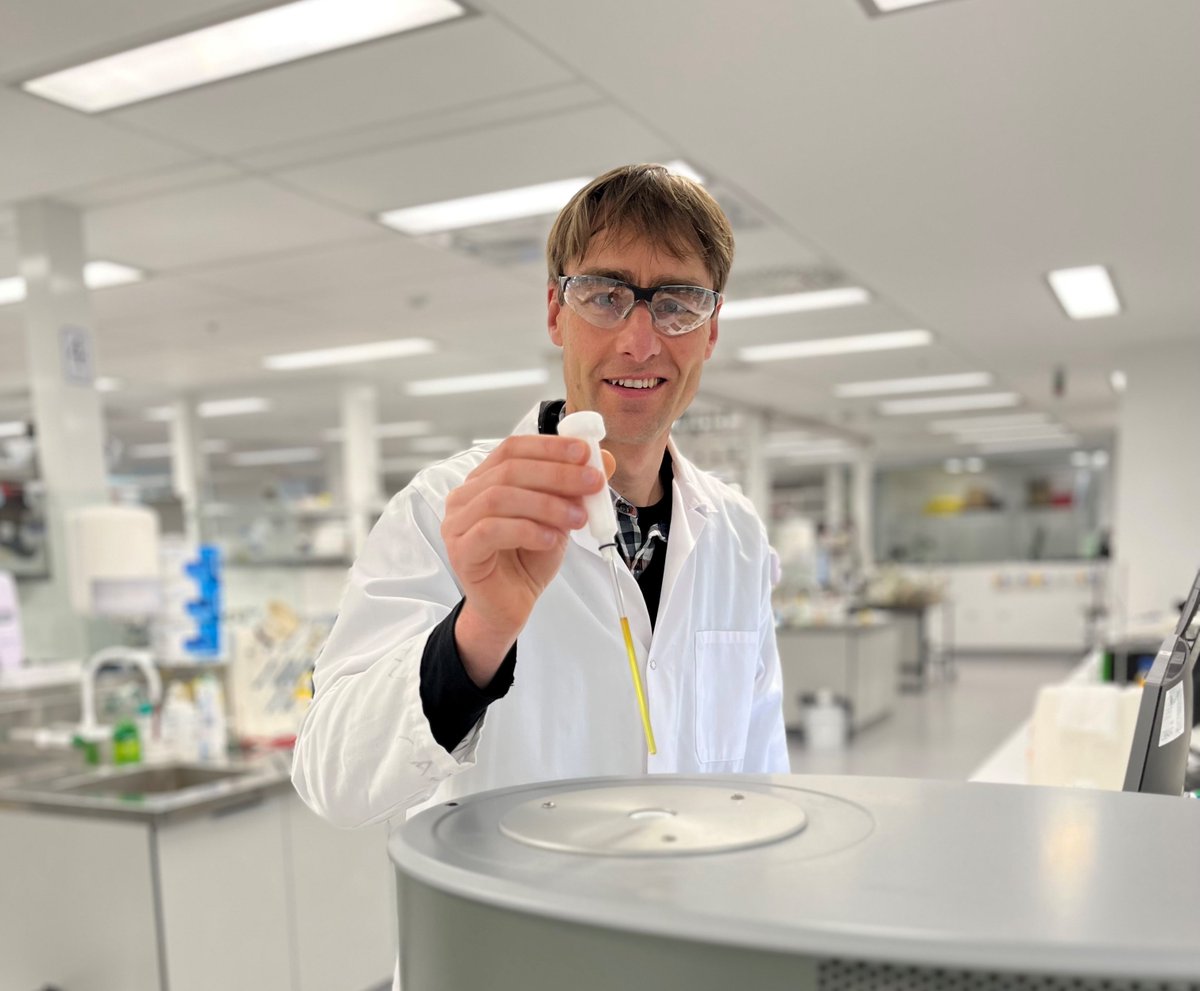UCNZ's tweet photo. UC scientists are working on a new, more efficient way of testing illicit drugs that could protect people’s safety and reduce the cost of drug-related harm. https://t.co/mjJrLxoB1G
#UCResearch #UCScience
@UCEngineering @UCNZ_PhysChem @UCNZscience https://t.co/xC3brrOUVC