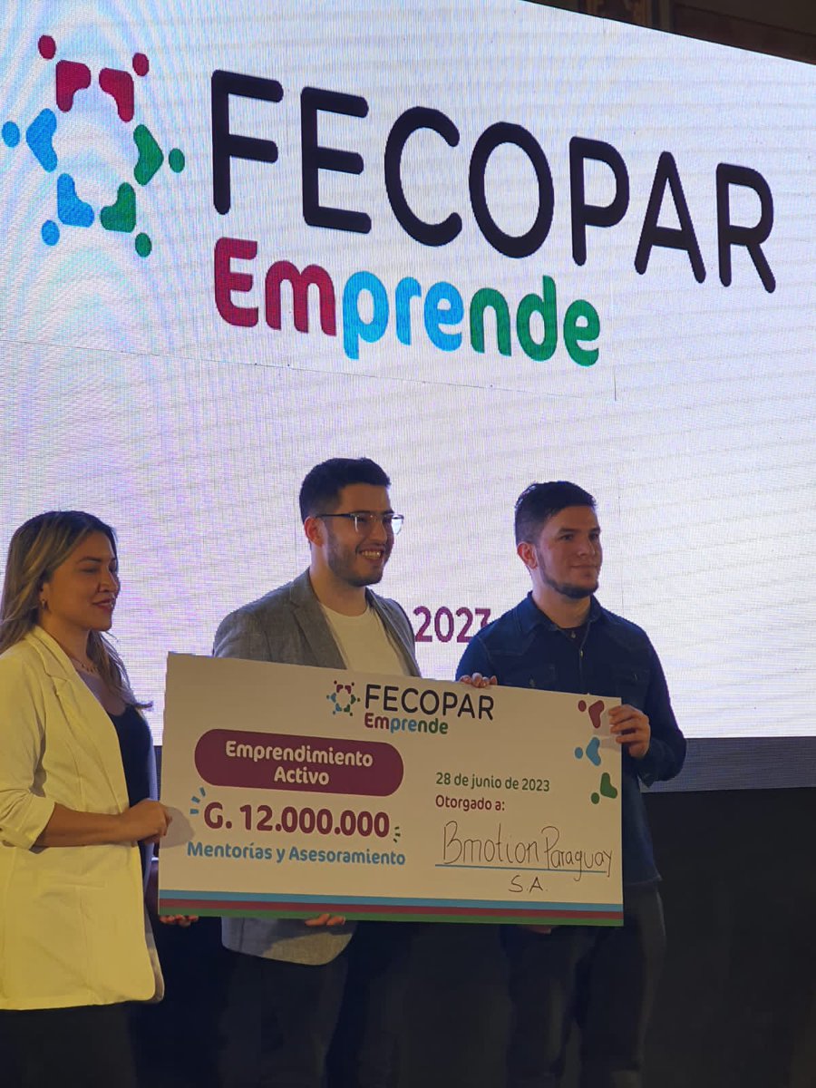 fecopar1's tweet photo. Después de la defensa de los 9 finalistas, el jurado dió a conocer a los 3 ganadores del certamen Fecopar Emprende. Un ganador en cada categoría Emprendimiento Activo, Emprendimiento Incipiente e Idea de Negocios. B-motion, EncarHielos, Koncilia https://t.co/tNFH3rIInP