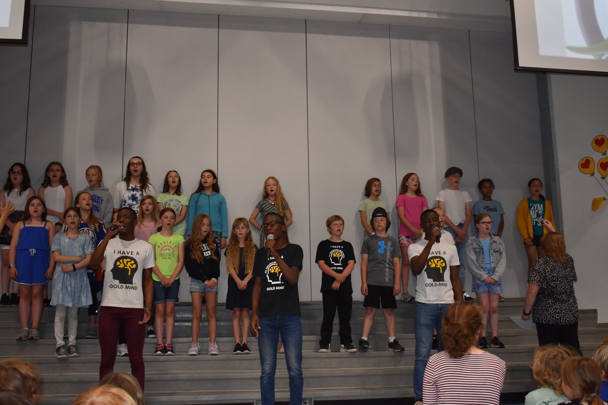 mm_school's tweet photo. Thank you, merci, MM Dinos for a wonderful year and a great year end assembly complete with music performed by our choirs, band &amp; @melisizwe_bros. Farewell grade 6s - good luck on your next adventure to jr. high! https://t.co/QkPZIi01SS