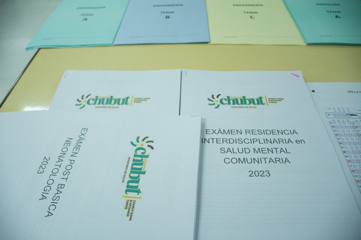 saludchubut's tweet photo. ✍️ SE TOMÓ EL EXAMEN DE INGRESO A LAS RESIDENCIAS DE EQUIPO DE SALUD 2⃣0⃣2⃣3⃣ EN #CHUBUT 

🔜 Las y los profesionales que resulten seleccionados desempeñarán tareas en los Hospitales de Comodoro Rivadavia, Trelew, Puerto Madryn, Esquel, Rawson, Sarmiento y El Maitén.

👇👇 https://t.co/iUUdLjEfHd