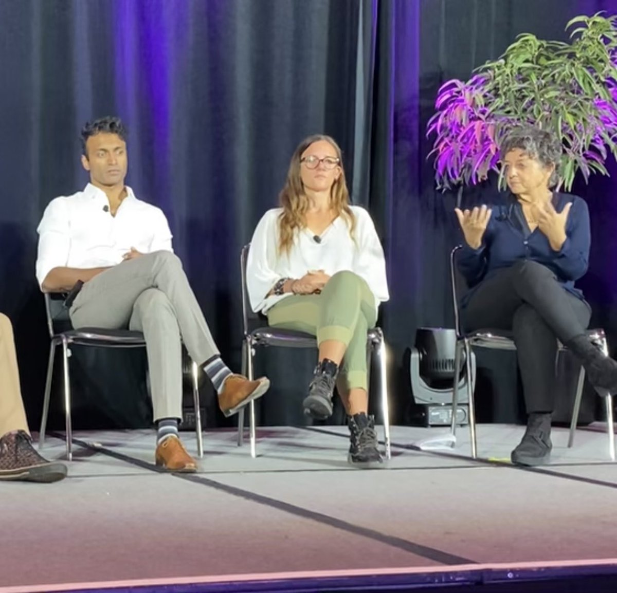 Privileged to speak on #PS2023 panel “From Research to Regulation”- framing a strategic and practical #GlobalHealth agenda ⁦<a href="/PsychedelicSci/">Psychedelic Science</a>⁩ . ⁦<a href="/sage_izzy/">ismail el ali</a>⁩ ⁦<a href="/LarissaJMaier/">Larissa J. Maier, PhD</a>⁩ ⁦<a href="/zarasnapp/">Zara Snapp</a>⁩