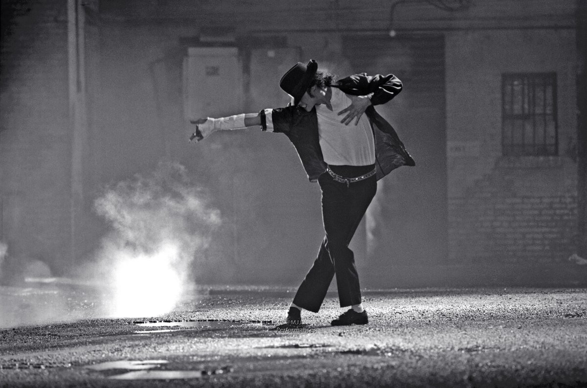 Mjjperformances's tweet photo. [HQ] Black Or White short film 1991.

#MichaelJackson #Kingofpop #dangerousera #blackorwhite #mjfan #popmusic #mjjinocent #photosoftheday #fashion #samemerson #oneperson #celebrities #shortfilm https://t.co/jc5JuSHHAV