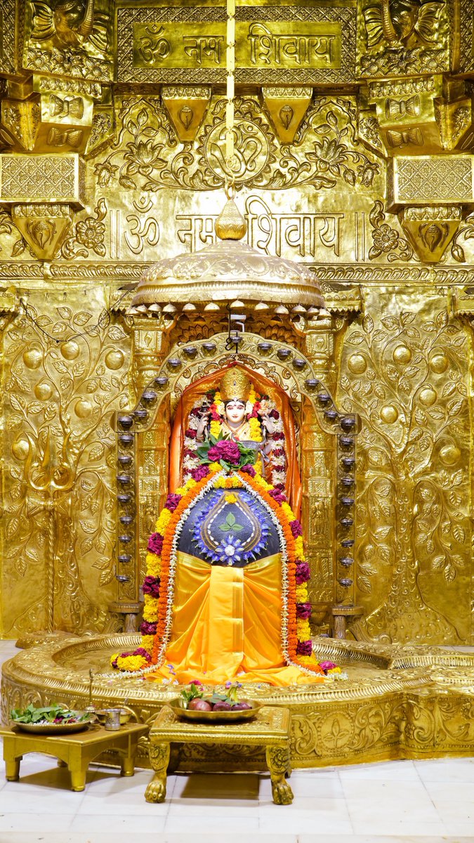 12Jyotirling's tweet photo. श्री सोमनाथ ज्योतिर्लिंग जी के आज के मंगला आरती श्रृंगार दिव्य दर्शन 29.06.2023 https://t.co/5lQhInFRE5