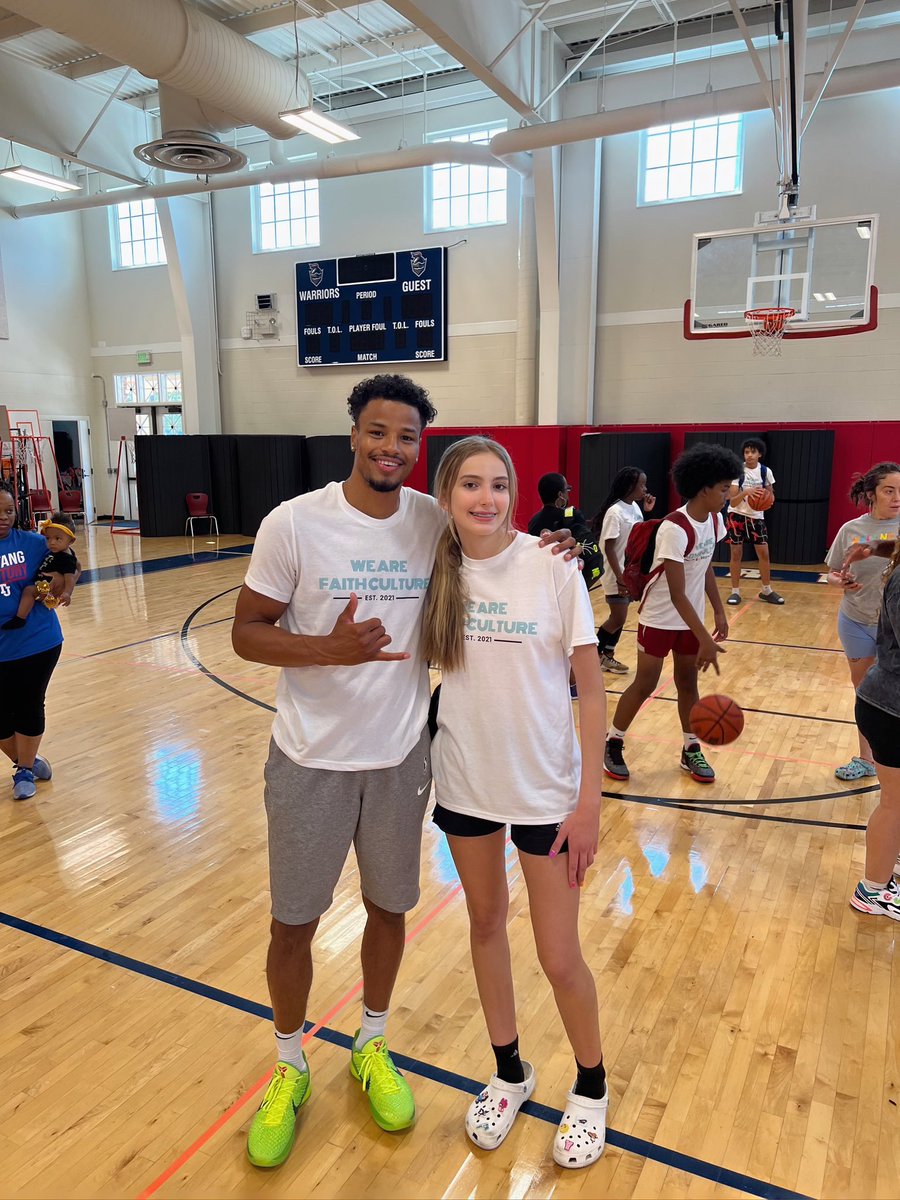 Had a great time at the Anthony Roberson Basketball Camp! Learned some great things with some great coaches. 🧡 <a href="/BUCKETS_AnT21/">Anthony Roberson</a> <a href="/playerfirstgbb/">PlayerFirst Basketball</a>