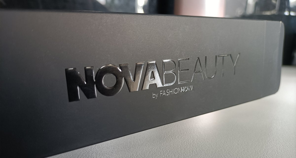 packagingopi's tweet image. Enhance your designs with the eye-catching allure of spot UV. Elevate your brand&apos;s visual impact with glossy, raised accents that grab attention and leave a lasting impression.🙊✨ #spotUV #designenhancement #branding #eyecatchingdesigns