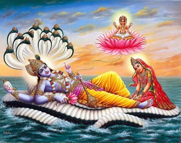 iAkankshaP's tweet photo. आखिर क्यों भगवान विष्णु चार माह के लिए जाते हैं पाताल लोक?

देवशयनी एकादशी के साथ भगवान विष्णु चार महीने के लिए पाताल लोक चले जाते हैं। ऐसा कहा जाता है कि इन चार महीनों में भगवान विष्णु निद्रा में होते हैं। जिसके कारण कोई भी शुभ कार्य नहीं होता है। भगवान विष्णु कार्तिक मास में पड़ने वाली देवउठनी एकादशी के बाद नींद से जागते हैं। जिसके बाद से शुभ कार्यों का आरंभ होता है। लेकिन भगवान विष्णु चार माह के लिए पाताल लोक क्यों जाते हैं ? जानते है इस कथा के जरिए....

वामन पुराण में बताया गया है कि असुरों के राजा बलि ने अपने बल और पराक्रम से तीनों लोकों पर अधिकार जमा लिया था। राजा बलि के आधिपत्य को देखकर इंद्र देवता घबराकर भगवान विष्णु के पास मदद मांगने पहुंचे। इंद्र के मदद मांगने के बाद भगवान विष्णु वामन अवतार धारण कर राजा बलि से भिक्षा मांगने पहुंचे। वामन भगवान ने बलि से तीन पग भूमि मांगी। पहले और दूसरे पग में भगवान ने धरती और आकाश को नाप लिया। 

अब तीसरा पग रखने के लिए कुछ बचा नहीं था, तो राजा बलि ने कहा कि तीसरा पग उनके सिर पर रख दें। भगवान विष्णु ने वामन अवतार में अपने तीन पग रखकर इंद्र देवता की चिंता तो दूर कर दी लेकिन साथ ही वह राजा बलि के दान धर्म से बहुत प्रसन्न हुए। उन्होंने राजा बलि से वरदान मांगने को कहा तो बलि ने उनसे पाताल में उनके साथ बसने का वर मांग लिया। बलि की इच्छापूर्ति के लिए भगवान को उनके साथ पाताल जाना पड़ा। 

भगवान विष्णु के पाताल जाने के बाद सभी देवतागण और माता लक्ष्मी चिंता में पड़ गए। अपने पति को वापस लाने के लिए माता लक्ष्मी ने सूझबूझ के साथ पति धर्म निभाया। व‍ह गरीब स्त्री बनकर राजा बलि के पास पहुंची और उन्हें अपना भाई बनाकर राखी बांध दी और बदले में भगवान विष्णु को पाताल लोक से वापस ले जाने का वचन ले लिया। एक तरफ भगवान विष्णु के सामने उनकी पत्नी लक्ष्मी और समस्त देवतागण थे तो दूसरी ओर वह बलि को भी निराश नहीं करना चाहते थे। 

उन्होंने राजा बलि को वरदान दिया कि वह आषाढ़ शुक्ल पक्ष की एकादशी से कार्तिक शुक्‍ल पक्ष की एकादशी तक पाताल लोक में वास करेंगे। पाताल लोक में उनके रहने की इस अवधि को योगनिद्रा माना जाता है। उसके बाद कार्तिक मास में देवउठनी एकादशी के बाद भगवान नींद से जागते हैं और फिर सभी शुभ कार्यों का आरंभ होता है।

ॐ नमो भगवते वासुदेवाय नमः 🙏 जय श्री हरि विष्णु भगवान।
ॐ हरि नमो नारायण, जय श्री लक्ष्मी नारायण 🙏❣️