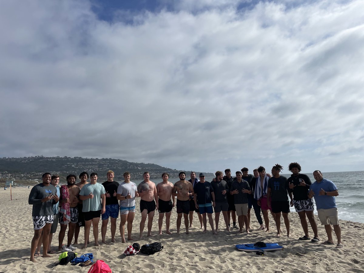 Had a great day at the beach with UCLA Offensive Line! 👏👏👏👏👏👏👏👏