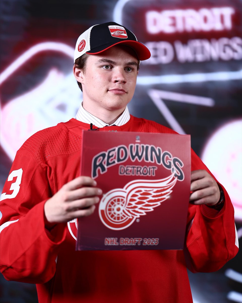 NHL on Twitter "Vibes are high in their new uniforms! 🤩 NHLDraft"