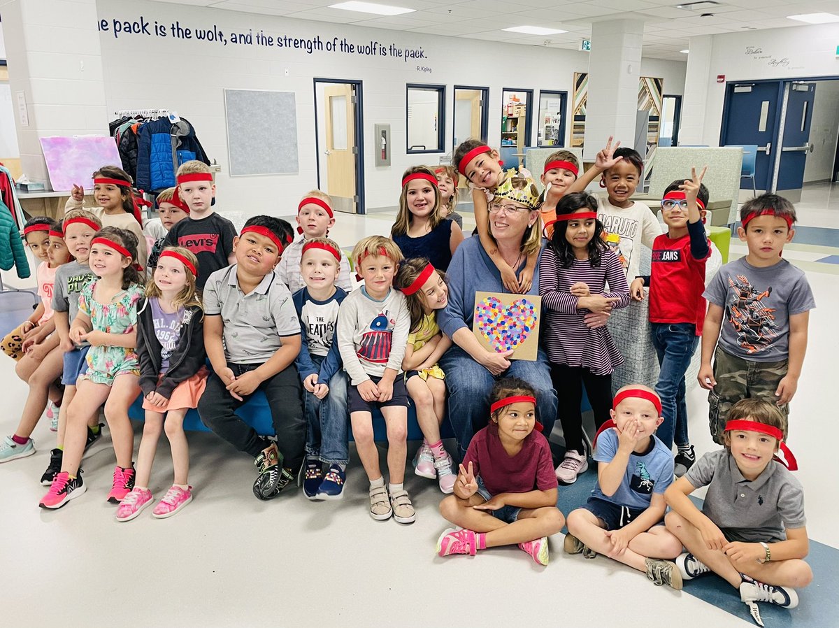 JoysofKinder tweet media