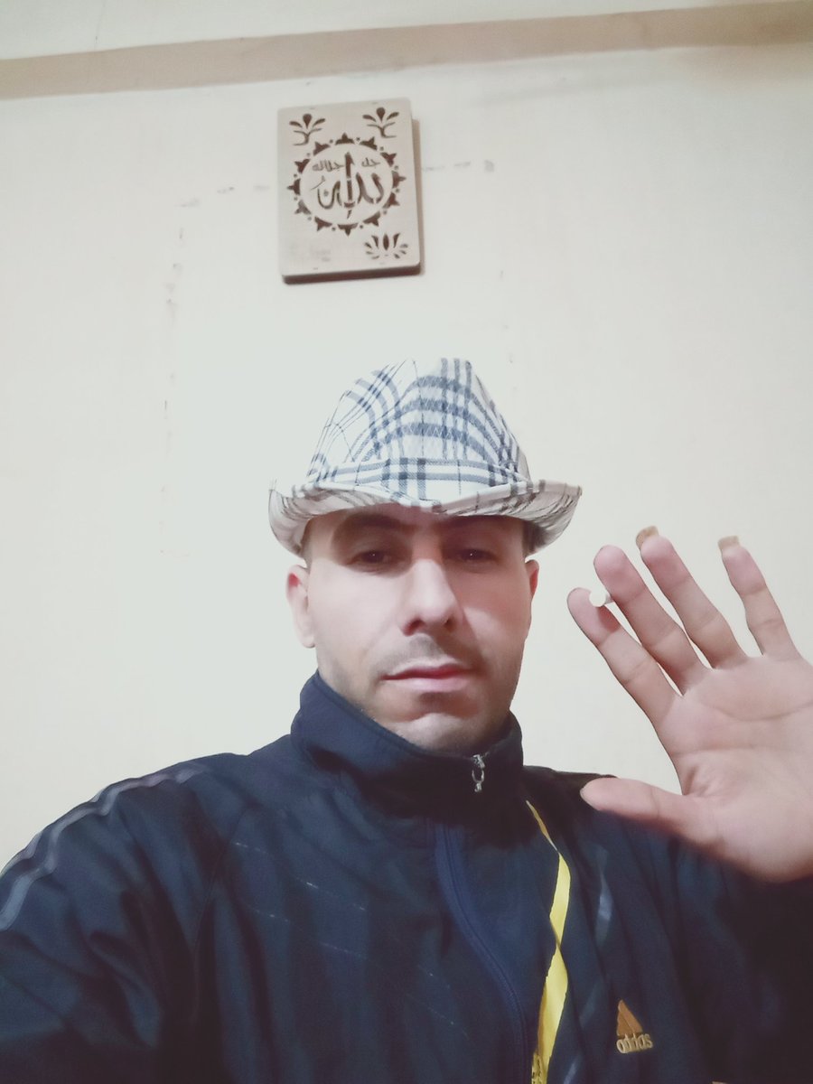 لا تليق بنا المقارنات اما الأولوية او العدم ✋🇾🇪عيدكم بيضحك ❤️