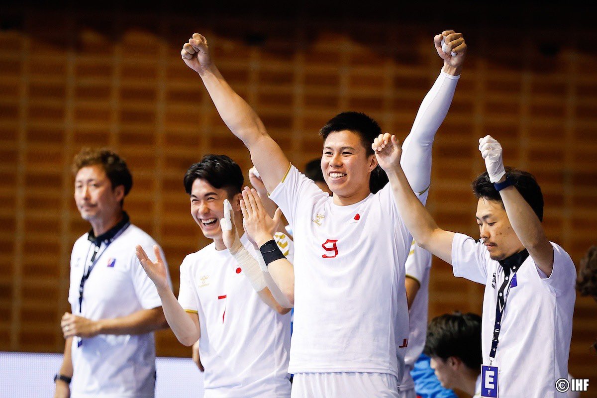 🌞🎤🌝bluehand.jp 『松やにクリーナー×化粧品』から生まれた次世代クリーナー on Twitter 