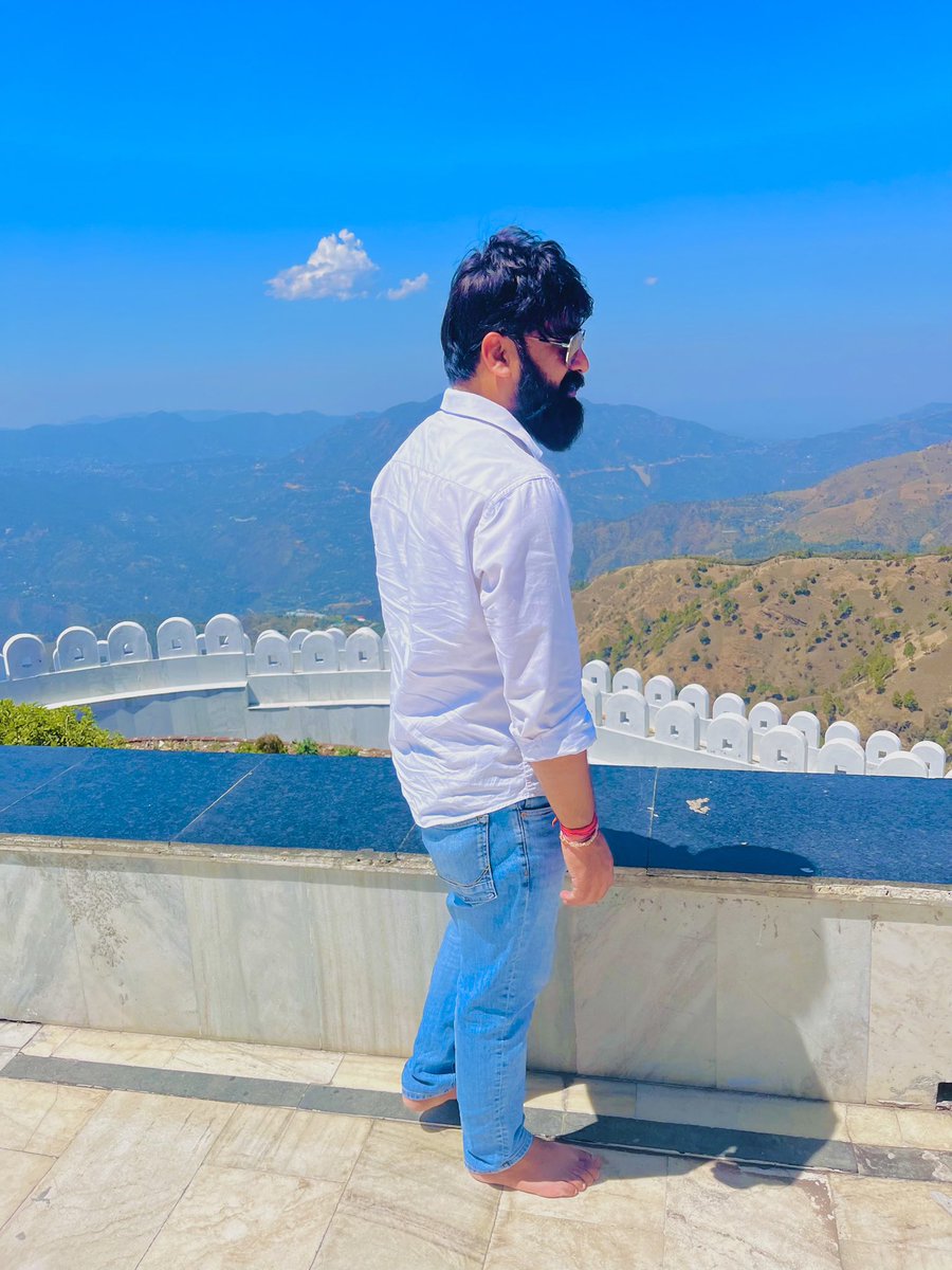 KaranSaini1988's tweet photo. मैडम पूरा पता तो लिख देते,,,ये हैं खूबसूरत मंदिर काली टिब्बा मंदिर, इसका रास्ता कंडाघाट से जाता हैं,,,बहुत ही खूबसूरत हैं,,,आप सभी को अवश्य जाना चाहिए मंदिर के दर्शन करने,,, https://t.co/AO1PExpSdG