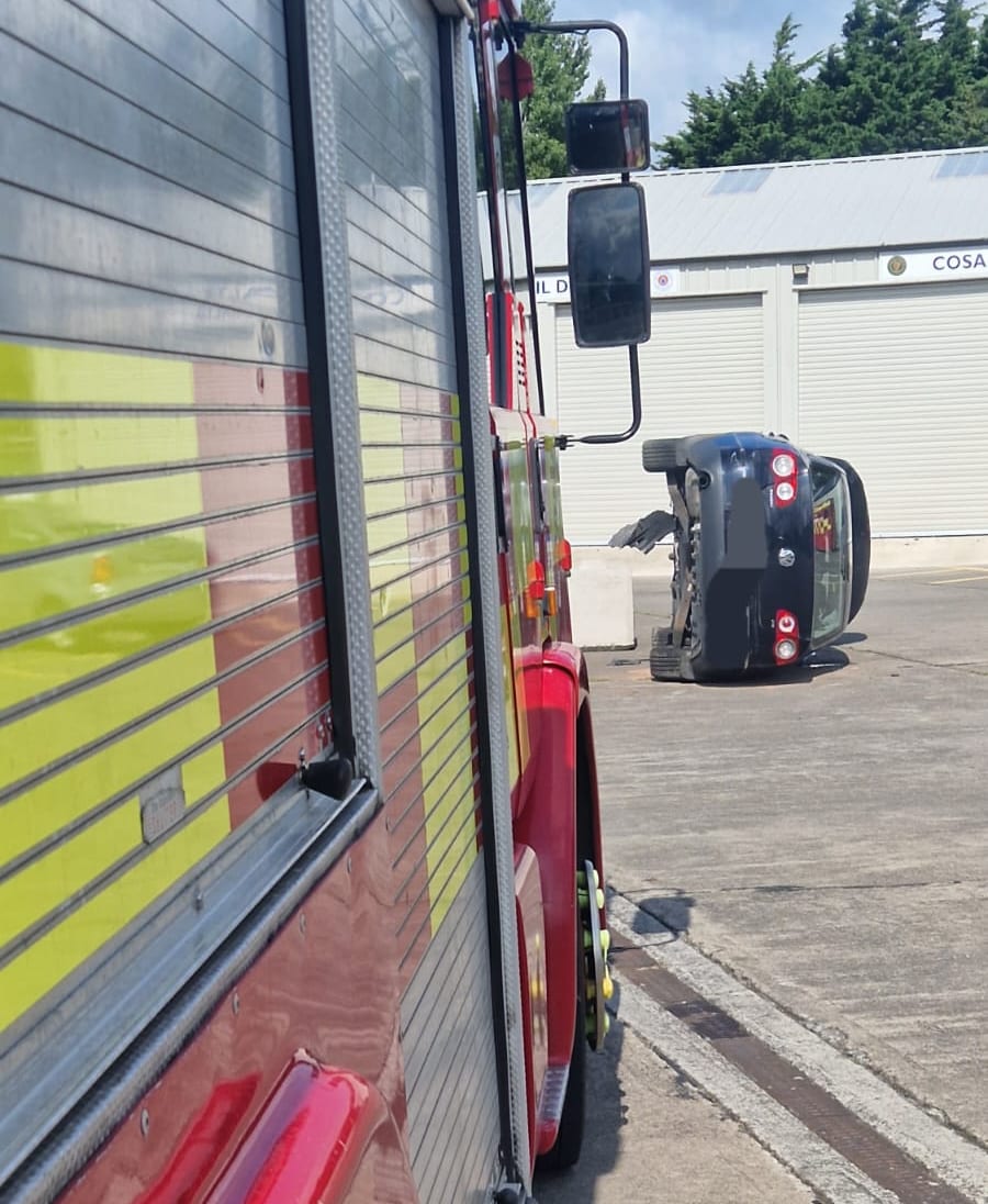 We need your old cars!

Have an old car you want to scrap?

Our #DFBRecruits need cars to use for their Road Traffic Collision Course

We can arrange pick up and disposal free of charge.  If interested please call our training centre on 01-2224199 or see bit.ly/DFBcar