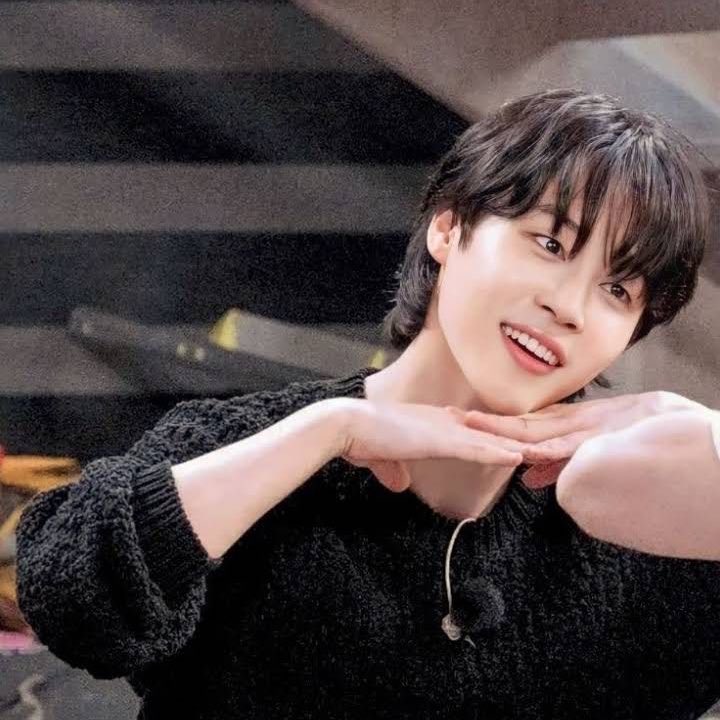 fud_fudfid's tweet photo. ไม่อยากน่ารักกับใคร แต่อยากน่ารักกับคุณ 😋
#ทีมCutie_JMSTH 🥰 

#PickYourFilter 
#JMSTH #ภาคีพัคจีมิน https://t.co/T0mM9hj89R