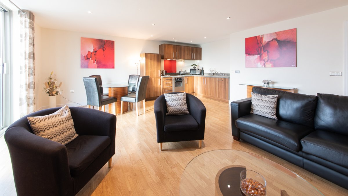 🌟 Looking for a fabulous summer stay in #Birmingham? Discover <a href="/TheSpiresSuites/">The Spires Serviced Apartments</a>  🏙️✨

🌟 Enjoy the comforts of a luxurious home away from home, starting from just £69 per night! 🏢💫

🌇 Experience the vibrant city life, cultural attractions, and endless fun🌆✨

#citybreak