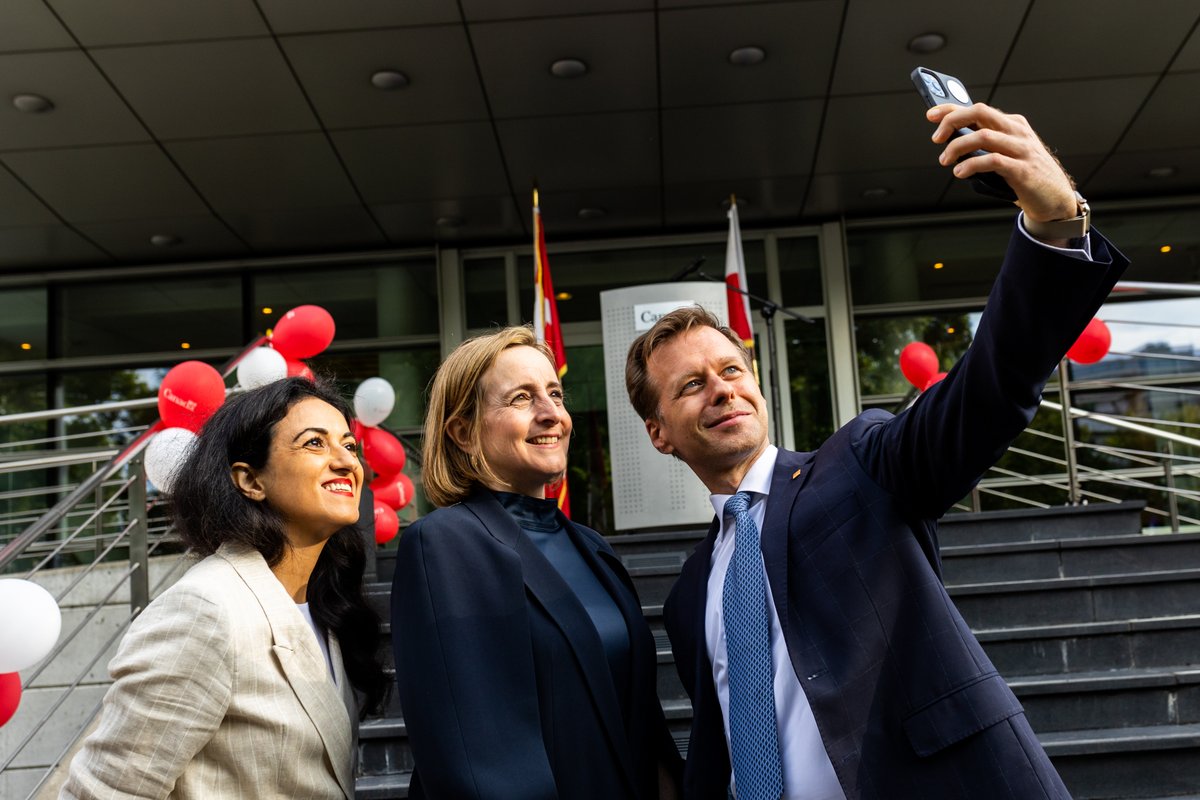 Canada Poland tweet media