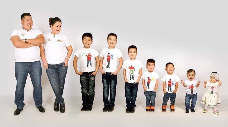 Зургаан агаатай ГҮНЖ 
Ирээдүйн хүргэн бол будаа 🥰