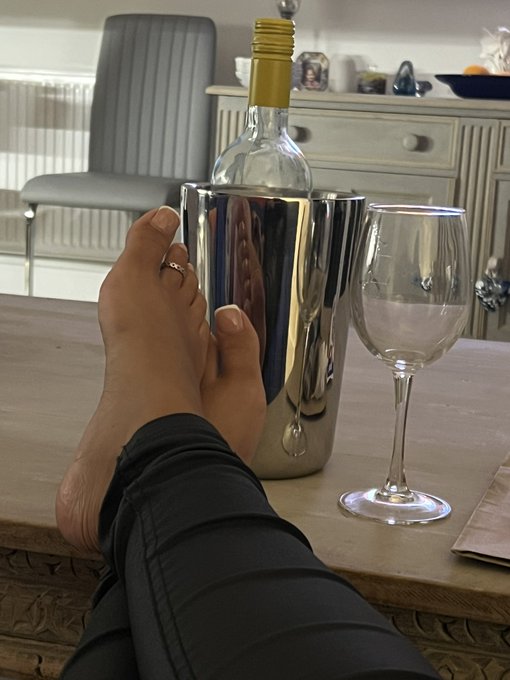 My glass needs refilling 🙃 https://t.co/lLSDzjX8yG<a href="/tag/mufc"class="tags"><span>#mufc</span></a><a href="/tag/afc"class="tags"><span>#afc</span></a><a href="/tag/arsenal"class="tags"><span>#arsenal</span></a><a href="/tag/manunited"class="tags"><span>#manunited</span></a><a href="/tag/coyg"class="tags"><span>#coyg</span></a>