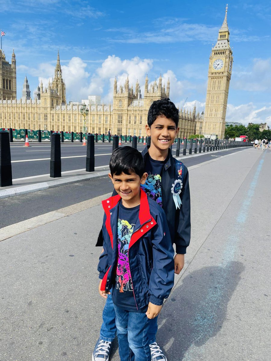 Very proud of brothers Shaan (Y6) and Roshan (Y2) who have been appointed as Members of the Children's Parliament where they will be joining in debating pressing issues of our time.
Read more: hydesville.com/hydesville-pup…
#Hydesvillefamily
<a href="/Creative_Voices/">Children's Parliament</a> <a href="/ecoshaan/">Shaan’s Eco World</a> @VeggieRoshan