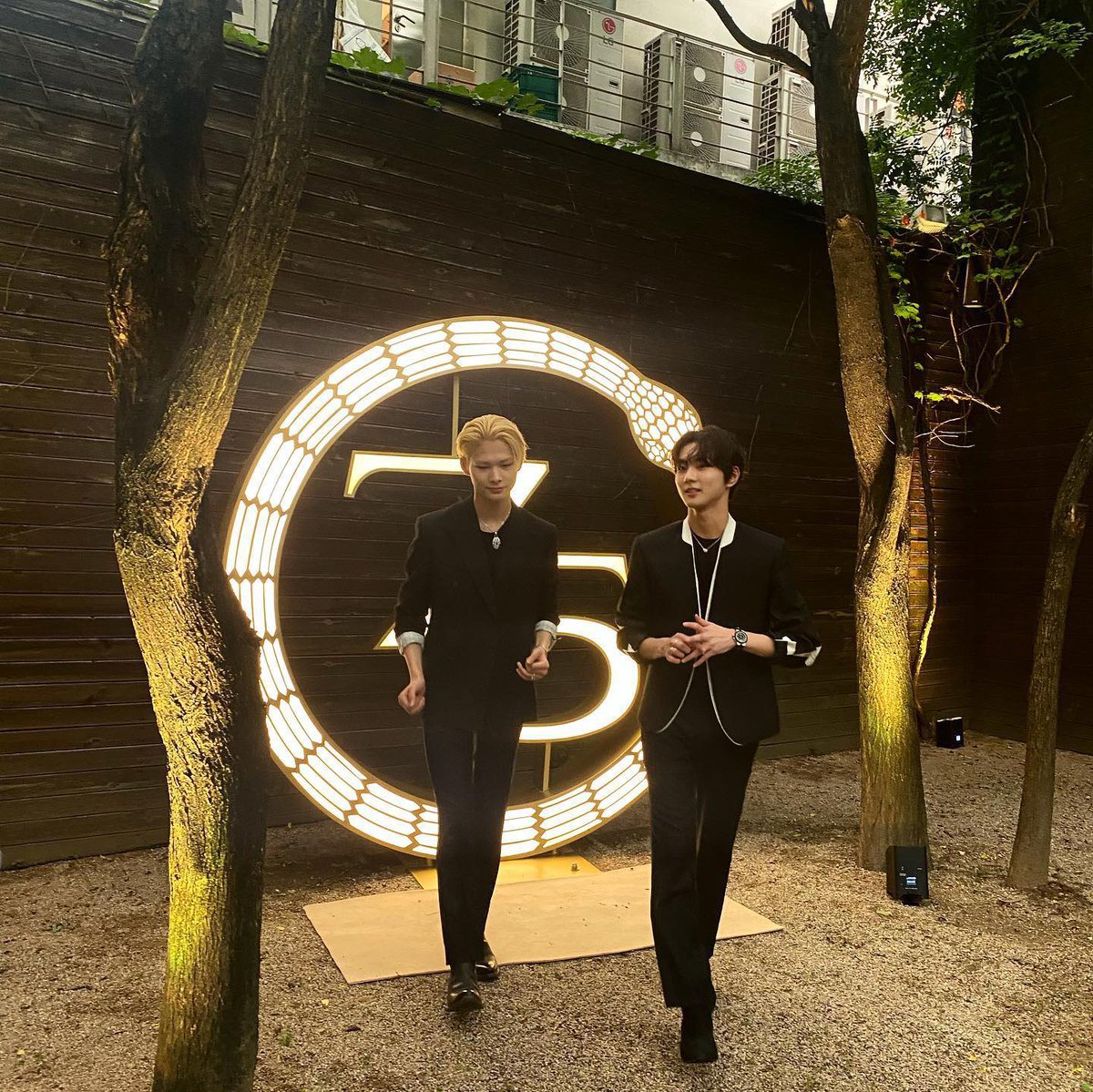 EN7ernally's tweet image. wonki looks so damn expensive