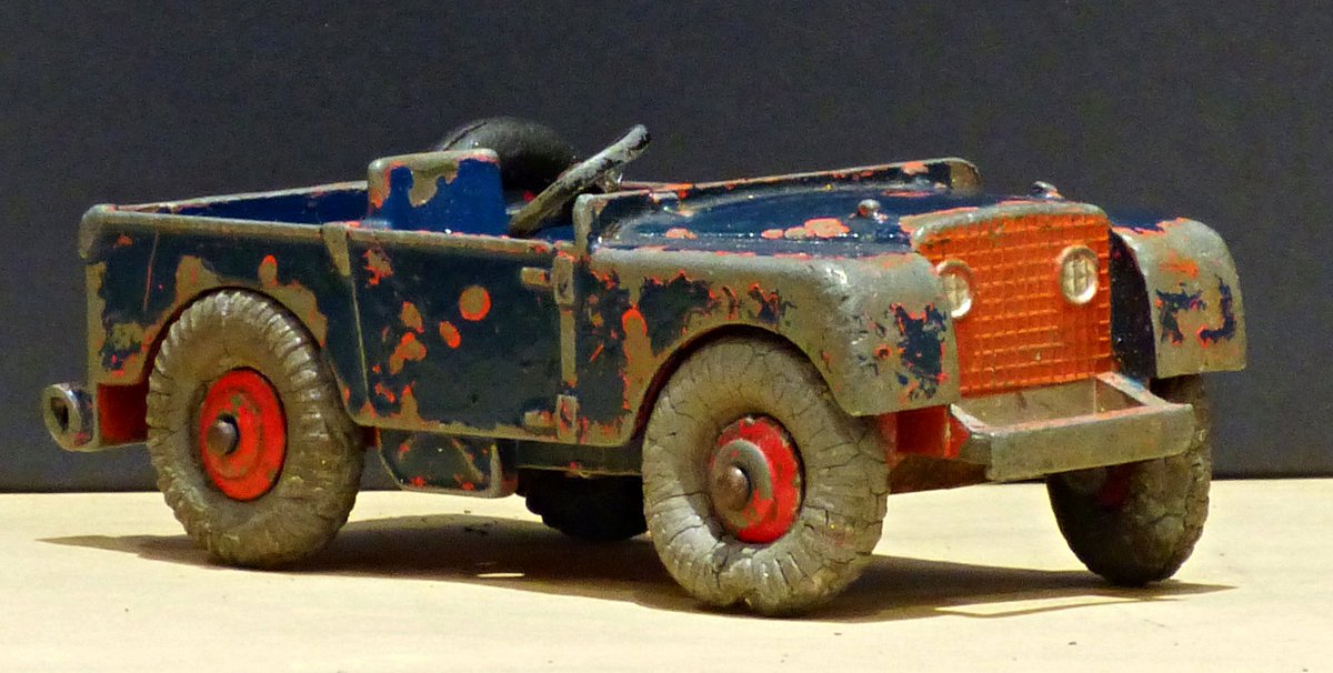 lesfisher6's tweet photo. @DailyPicTheme2 73 years old, and still going because it's a Land Rover. 😂#DailyPictureTheme #Toy #Dinkytoy #LandRover https://t.co/AcKhjpn9hg