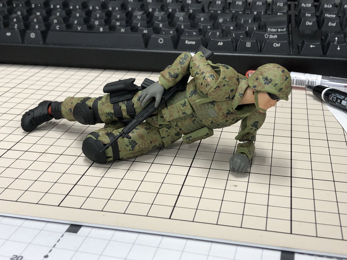 自衛隊員の可動フィギュアはホフクができるか⁉️ figma自衛隊員、工場