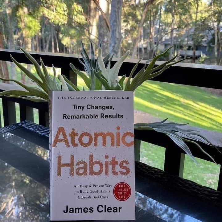 justinwmcmillan's tweet photo. Top 10 Lessons from "Atomic Habits" by James Clear

1. What is a habit

A habit is a routine that is performed on a regular basis, generally unconsciously. Changes that appear minor and insignificant at first might accumulate over time and make a substantial difference.

2. How to create a good habit

When the habit levers are in the right place, creating healthy habits becomes effortless. 
 1. Cue – make it obvious
 2. Craving – make it attractive
 3. Response – make it easy
 4. Reward – make it satisfying

3. Don´t focus on the result

Focus on trajectory over results. You get what you repeat – your life is an accumulation of your lagging habits. True behavior change requires a change of identity.

4. Sticking to your new habits

When starting a new habit, saying what you're going to do and when you're going to do it increases the likelihood that you'll do it. Another effective technique is habit stacking, by using existing habits to cue the formation of new habits.

5. Proximity 
Motivation is overrated. The environment is far more important. Create a productive environment with visual cues to encourage healthy habits. Make every effort to design it in such a way that it avoids any negative temptations.

6. Importance of starting

If you want to master something, simply start. Repetition is better than a perfect plan. Quantity leads to quality. The right question is not “how long will it take to form a new habit?” but “how many will it take to form a new habit?”

7. Importance of starting

If you want to master something, simply start. Repetition is better than a perfect plan. Quantity leads to quality. The right question is not “how long will it take to form a new habit?” but “how many will it take to form a new habit?”

8. Accountability

Habit tracking, habit contracts, and accountability partners are wonderful ways to start positive habits or stop unhealthy ones. There a lot of apps that can help you with that as well but ideally, you write a journal using pen and paper.

9. Deal with boredom

One of the characteristics that distinguishes the greats is that they enjoy boredom. They are willing to persevere even when they are not in the mood or want to do something else. The greatest threat to success is boredom, not failure.

10. Personal strengths and interests

Make sure to take your interests and proclivities into account. What comes easy to you that is hard for others? Becoming successful is a lot easier when you´re doing something you like and enjoy.
@JamesClear #AtomicHabits
