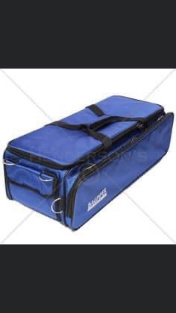 **MISSING PIPES**
Bagpiper Andy’s Reid has lost his pipes he’s owned for 20 years in Glasgow. The pic shows him with his set of inverans and the other is the type of bag they were in, although it appears more used. Please retweet <a href="/garyjwest/">Gary West</a> <a href="/FinlayPiper/">Finlay MacDonald</a> #piping