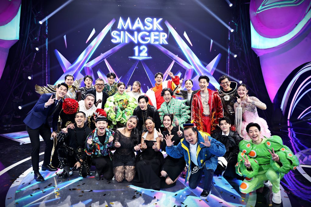 akamenick's tweet photo. ใดๆ ก็อยากขอบคุณค่าย @GMMGRAMMY @WhiteMusicClub ที่พาผลิตไปเทป #TheMaskSinger12Final และมีช่วงโปรโมท #ซนซน40ปีGMMGrammy ปิดท้ายอีก ทุกฝ่ายคือรักผลิตมากจริงๆ รวมถึง @Workpoint_Ent ด้วยขอบคุณครับ #หน้ากากจิงโจ้ ยังมีเสียงที่ทำให้หลงรักได้เสมอ
#เป๊กผลิตโชค #PeckPalitchoke @peckpalit https://t.co/aAgwZqF4Sf