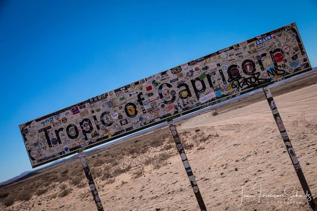 Today is world tropics day 🔆 On the way from Solitaire to Swakopmund, Namibia. April 2019. #tropic #tropics #tropicofcapricorn #namibia #visitnamibia #swakopmund #travel #travelphotography