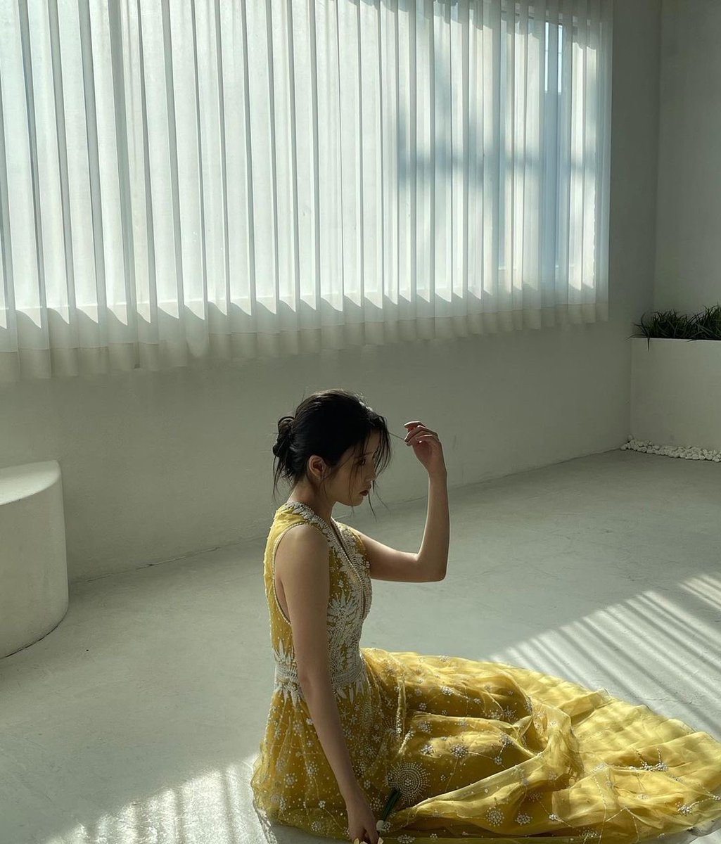 IUteamstarcandy's tweet photo. [IU IG] 230629 “All those ‘moments’ of 15 years 💛”

#IU https://t.co/nyOEUXQyor https://t.co/n7hWaMtEeU