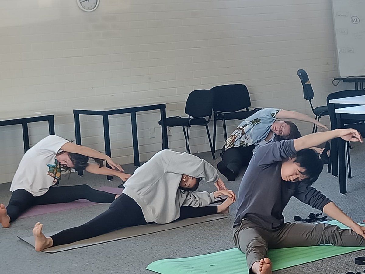 LexisEnglish's tweet photo. Byron Bay – Relaxing Yoga – 26 June 2023: https://t.co/ExomVKlp7T

#2023 #byronbay #internationalyogaday23 #languageschoolinbyronbay #learnenglishinbyronbay #lexisbyronbay #lexisenglishbyronbay #lexisstudents #studentactivities #studen https://t.co/PDb87Xaleo