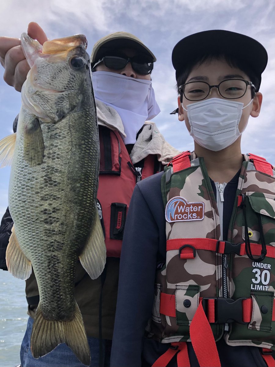 MauYuhi's tweet photo. ★ミドスト＆スピナベ★

@talex.polarizd
@talex_fishing
@zeq ue_by_zeal

@triumph.m24
@endless_fishing24
@happy_shih_tzu01

#IMAKATSU
#イマカツ
#endless_fishing24
#triumph.m24
#ベントリスト
#バスボートジャパン
#ミックバスクラブ
#琵琶湖プロガイド
#東レ
#氷撃
#mutamarinefishing https://t.co/50YbjrpkXv