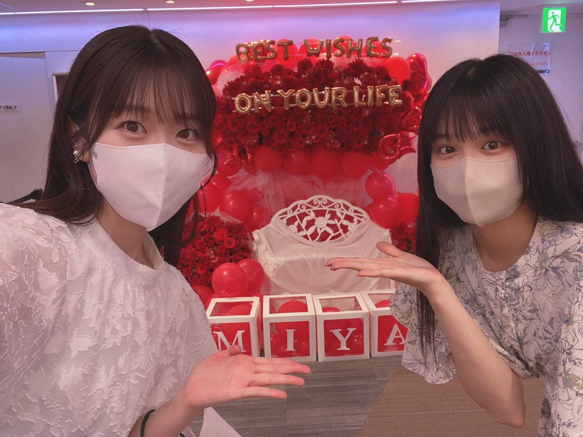 LS_misakiA's tweet photo. 昨日は、有沢さんの
BIRTHDAY＆LASTGAMEに
はなちゃんとおじゃましてきました🎂💐
可愛すぎて綺麗すぎてました✨

そして有沢さんの
人としての強さを感じる度に
ずーっと感動してた🥲
「有沢さんを褒める会」を開催したいくらい魅力的すぎました😌🌹

やっぱり推し曲は
SMILE WAVEです👼🏻𓈒𓂂𓏸ふふ https://t.co/OCuuIHOCad