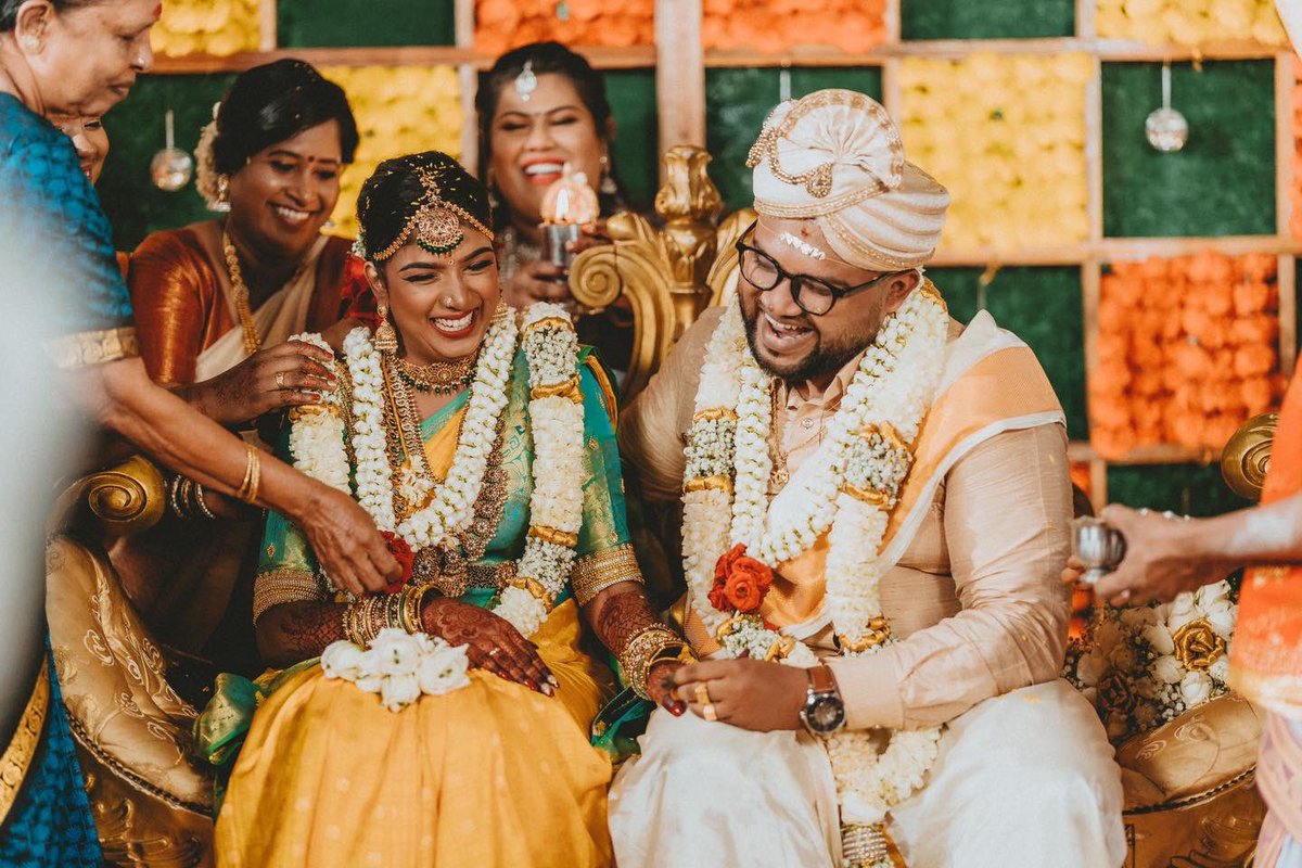AndrewkoeStudio's tweet photo. “You're lovely, with your smile so warm and your cheeks so soft.”

Documenting #WeddingMoments of Kavitha &amp; Surin
___
#andrewkoestudio #husbandandwife #malaysianwedding #weddingphotography #sonymalaysia #weddinginspiration #capturingemotions #capturingmomentsloop #thailimoments https://t.co/L24NvfpQbh