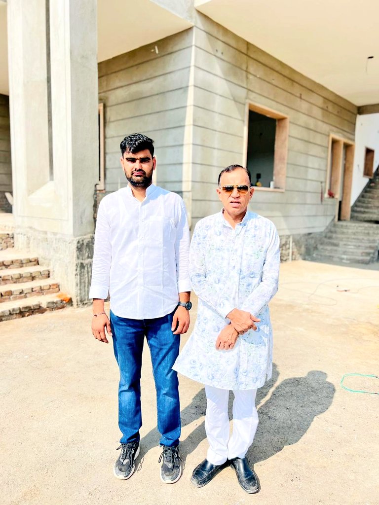 GawadiyaRamdev's tweet photo. संयुक्त परिवहन आयुक्त के पद से अतिरिक्त परिवहन आयुक्त पद पर कर्मौन्नत होने पर बहुत–बहुत बधाई sir....
#Nanuram ji #Choyal https://t.co/ZkrL8Fr70b