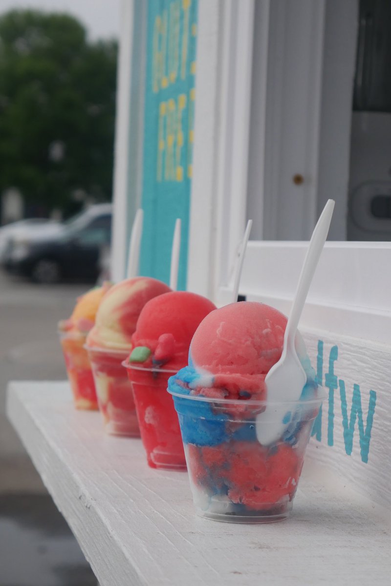 #DallasTexas #WaterIce 
423 singleton Blvd