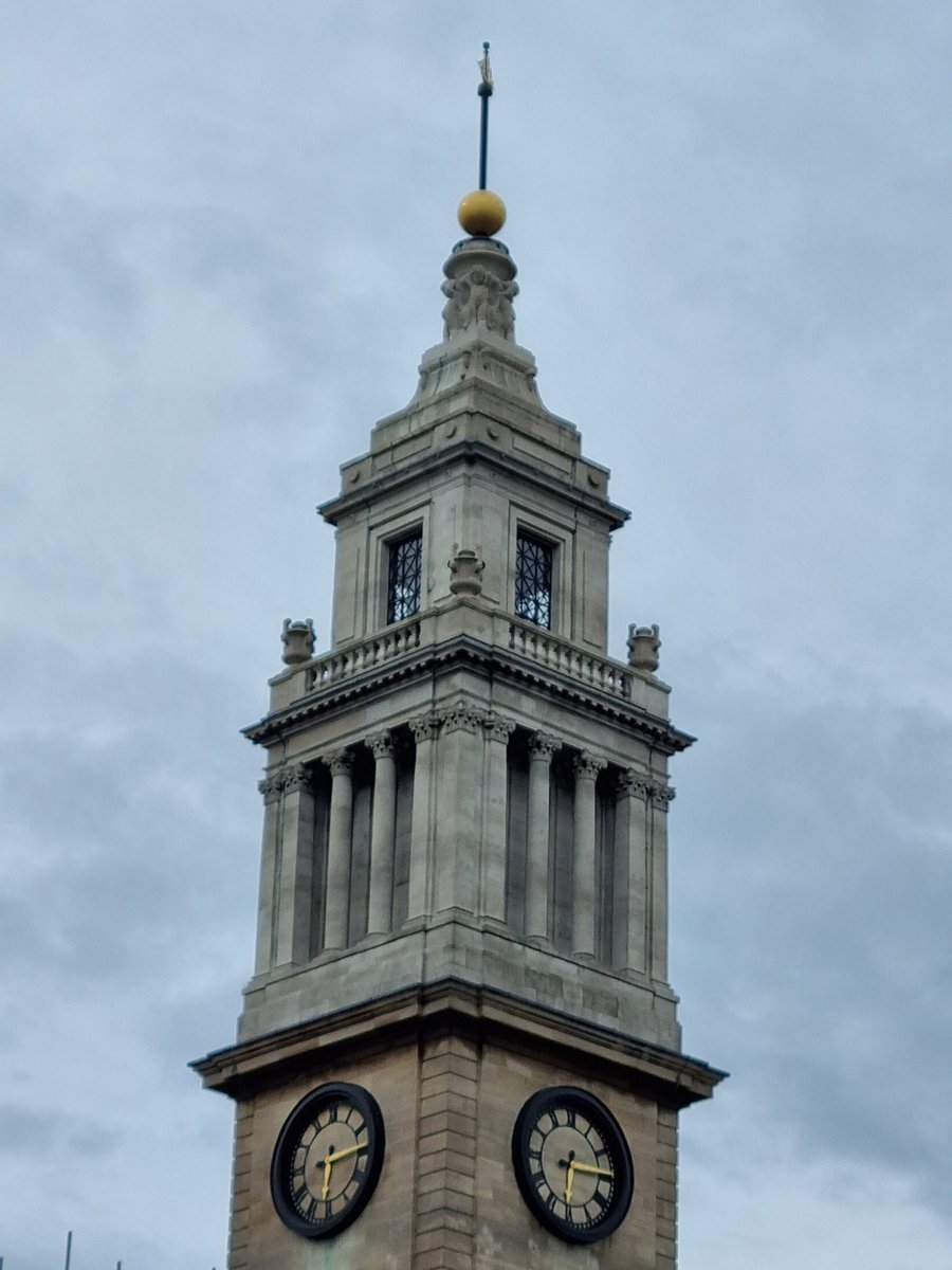 Hull England. Guildhall Timeball. Big day today @HullMaritime