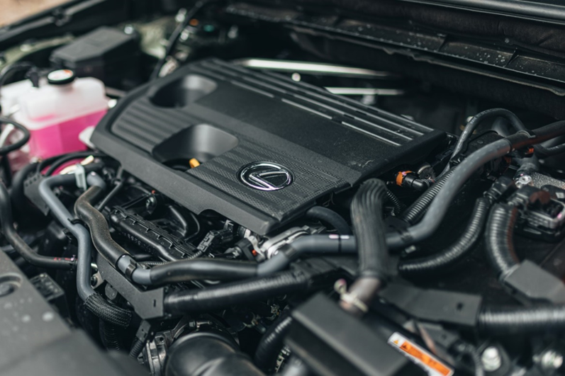 pawlakp's tweet photo. Lexus with the title of Most Reliable Car Brand in the Auto Trader New Car Awards 2023. This is a prestigious British poll held every year in which the award for the most reliable brand is given out based on surveys of car users. Lexus triumphed in the #MostReliableCar Brand category for the fourth time in the last five years ๐ช