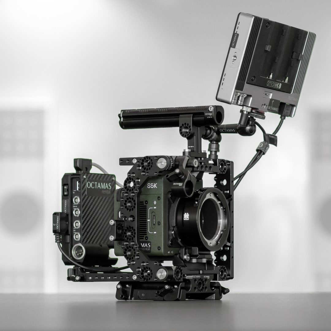 OCTAMASgear's tweet photo. SWISS cage Universal DSLM & Freefly EMBER S5K
@ Euro Cine Expo 2023 in Munich @ XineGear
TRANSFORMING YOUR DLSM OR SMALL CINEMA CAMERA INTO A PROFESSIONAL CINEMA PRODUCTION SET-UP.
#cvptv #cvpgroup #xinegear #BandPro #16x9inc #schweizervideo #hnb_broadcast #eurocineexpo2023 https://t.co/gCpsDNyWwu