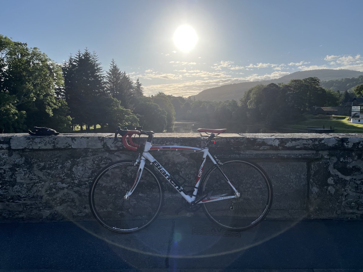 Early morning cycle on the trusty old Nirone7 ⁦@BianchiOfficial⁩ #lochtay