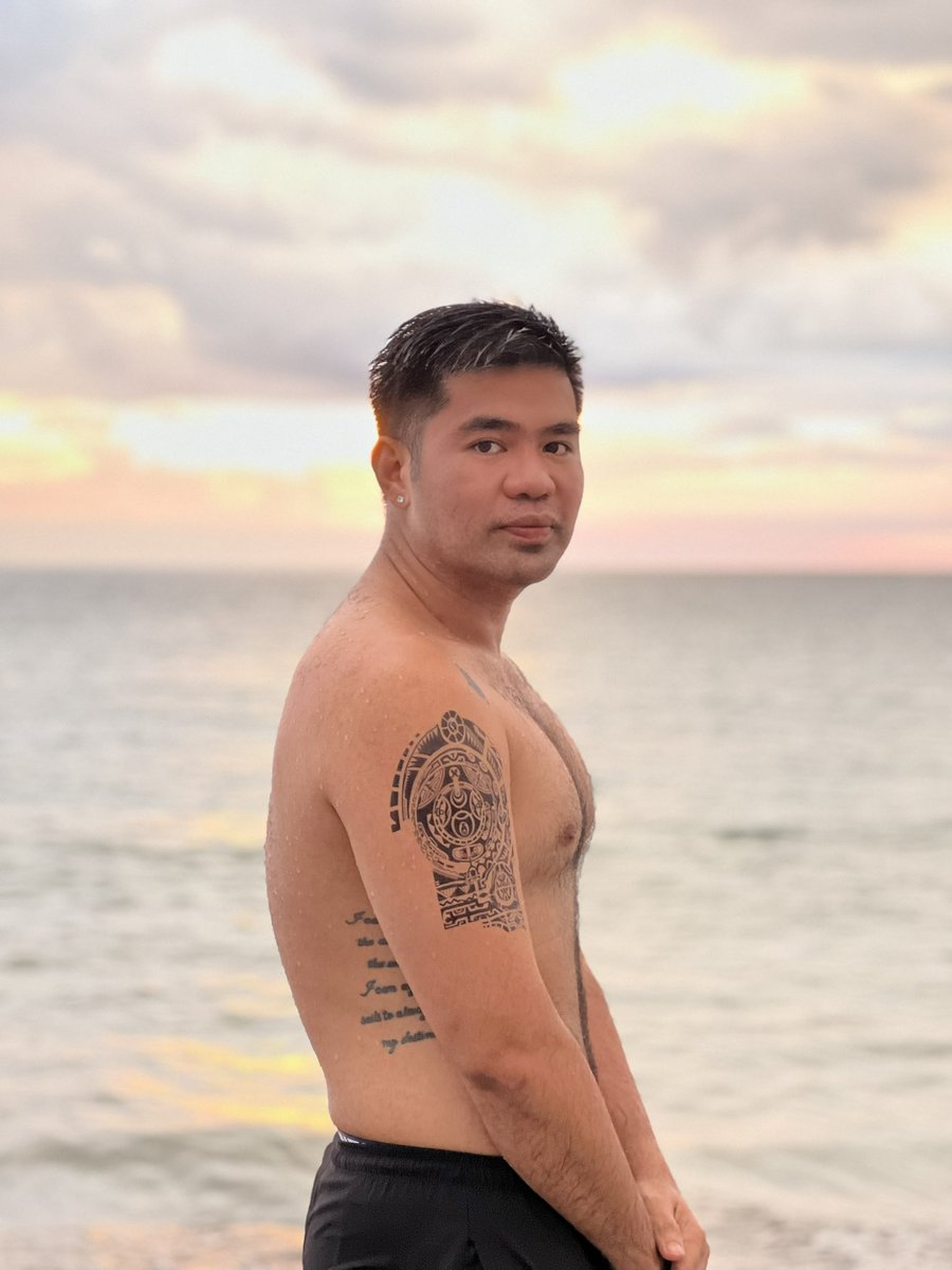 AaronLibrea's tweet photo. Zambales Photo Dump! #AdventureRon https://t.co/GEbc4mX7nR