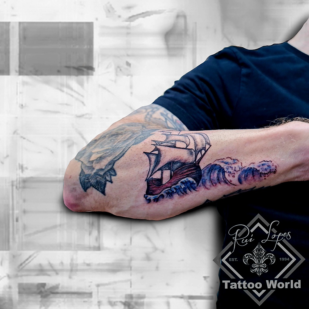 Zeit zum booootlifahren #tattooworldch #ruilopes #art #kust #nidwalden #stans #madewithlove