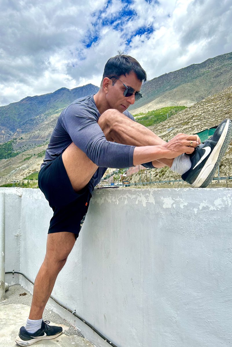 sonu sood tweet media