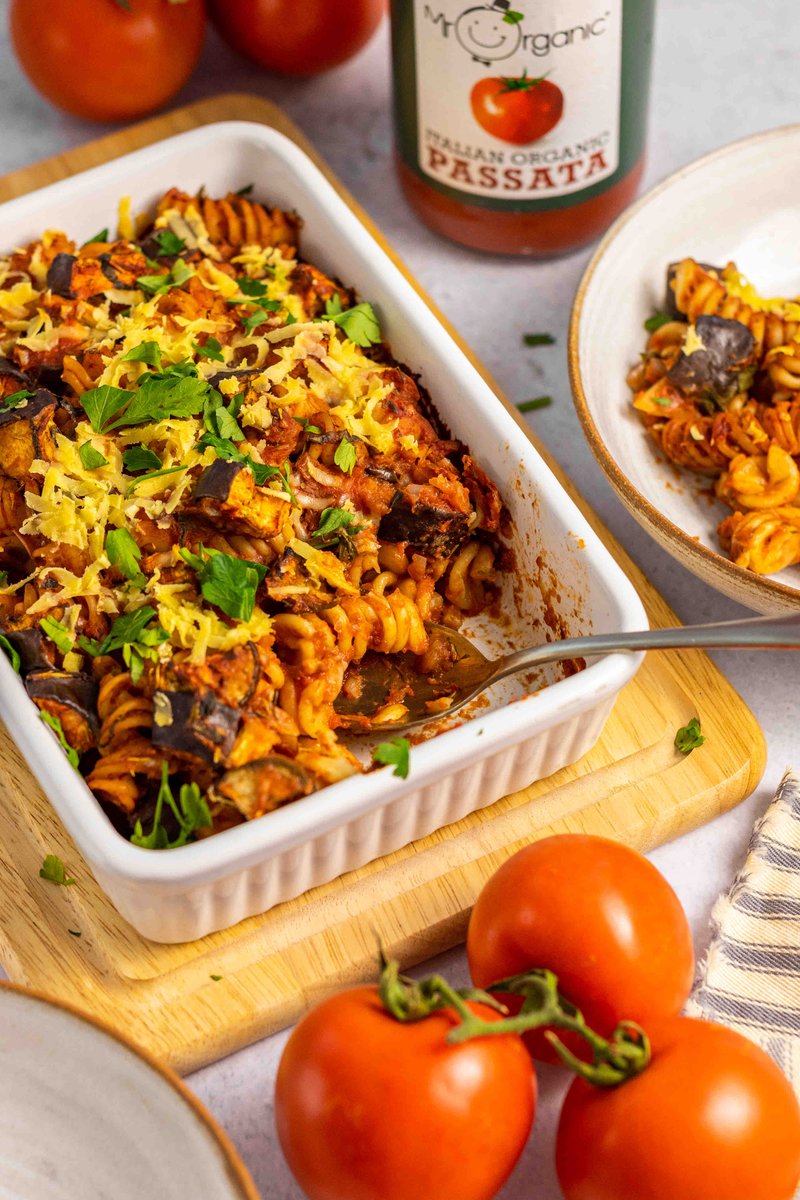 It’s officially AUBERGINE SEASON 🥳 Make the most of this “pretty in purple”, deliciously versatile veg with our Aubergine Pasta Bake 🍆 🍝 . Head to our website for the recipe and find our products for this dish on Ocado 🙌🏼 #RaisingAnOrganicCulture #YummyNakedGoodness