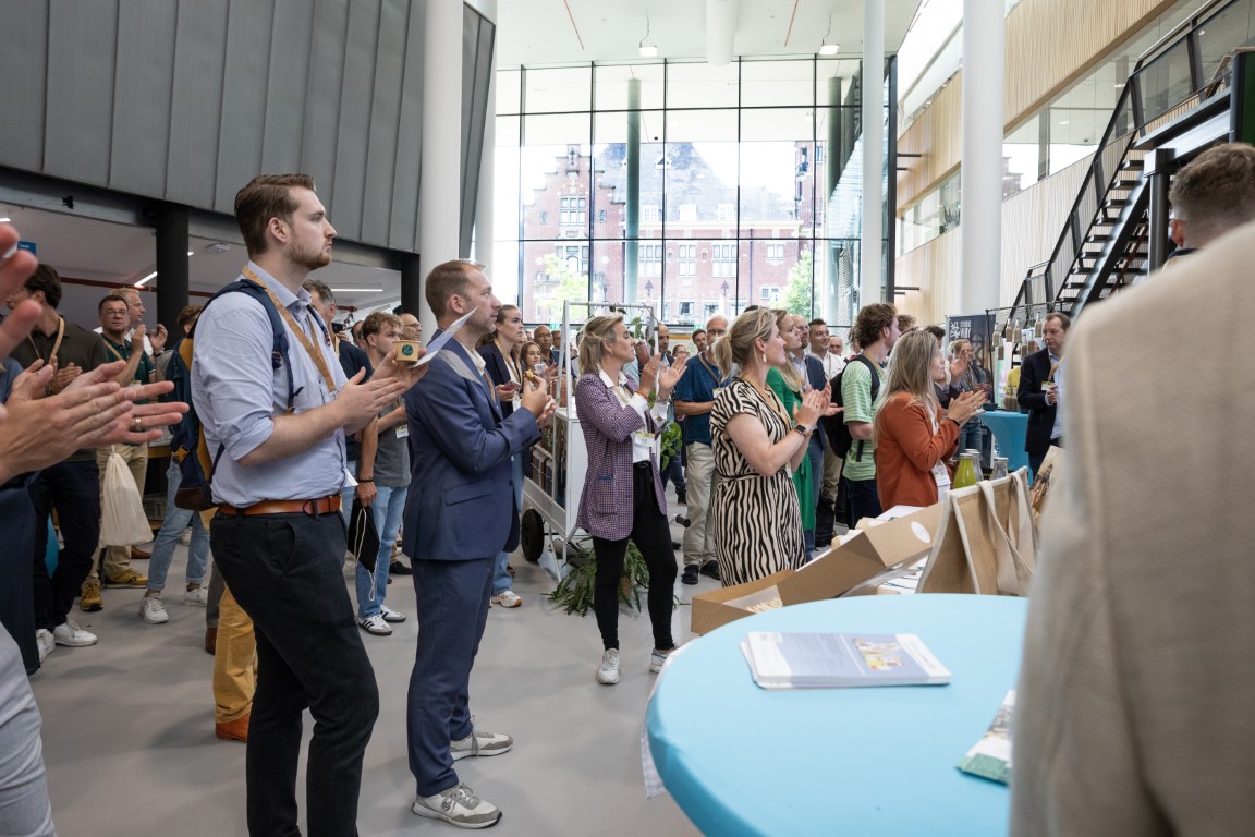 Een geweldige tweede editie van het Lifeport Festival Circulair in het prachtige Radboudumc Experience Center! Grote dank aan alle bedrijven, overheden een kennisinstellingen die aan het succes hebben bijgedragen.
#mkb #circulair #innovatie #lifeportfestival #circulaireraad