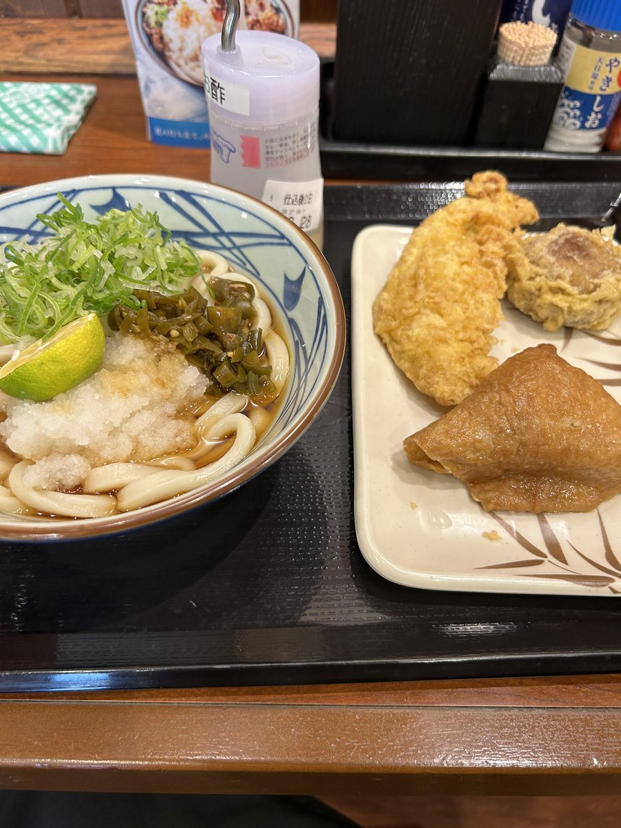 こんにちは😃
福助平岡公園通り店営業中です

25°
湿度75%
豪雨は免れたようですが
ベタベタの風の清田区です

先日食べた
丸亀の #青唐ぶっかけおろし
激辛って書いてたけど
想像以上の辛さでした🥵
でも好き😋

今日も元気にﾊﾟﾜ-💪
#イマソラ #札幌Twitter会 #さっぴよ