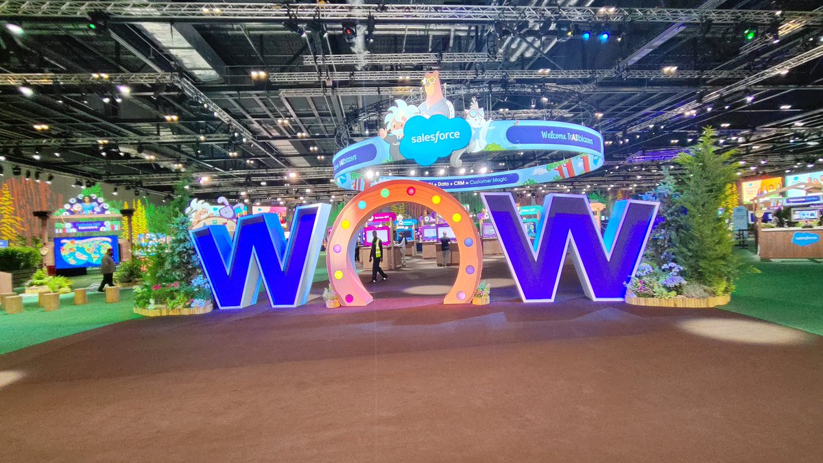 We are here #salesforcetour London 2023.

<a href="/rakshasanganee/">Raksha Sanganee</a> <a href="/roushan234/">Ross</a>
<a href="/BugendaiTech/">BugendaiTech</a> #salesforcetour #salesforceworldtour #bugendaiohana #bugendaijourney #bugendaitech #londoncalling #salesforceohana #event #london #salesforce #salesforcelondon  #salesforce #bugendaitech #worldtou