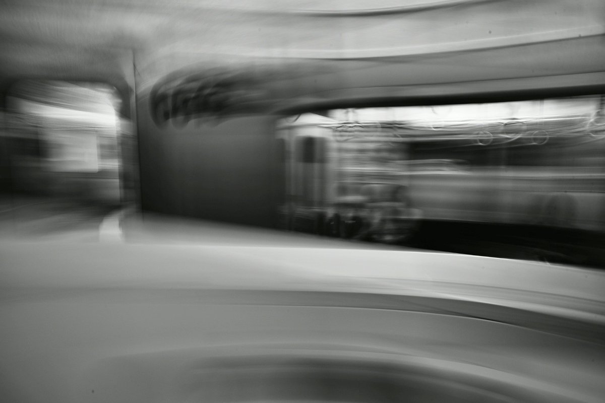 Subway 地下鉄 #Japan #blackandwhitephotography #写真で伝える私の世界 #slowshutter #photography